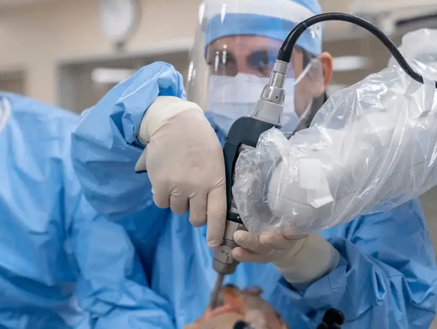 Mako Robotik Yardımlı Protez Cerrahisi